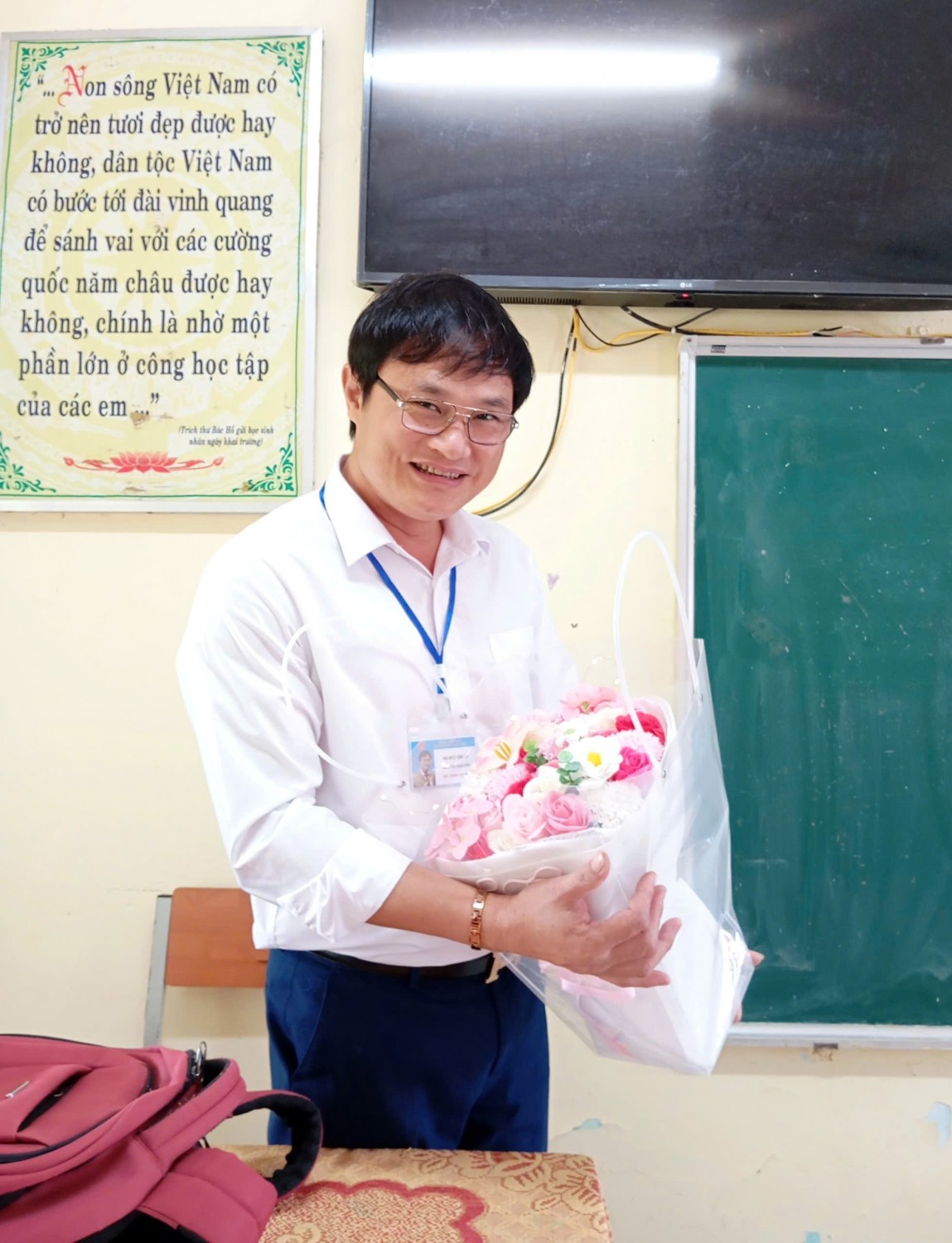  Ảnh 1: Chân dung Thầy Đỗ Đức Thuần.